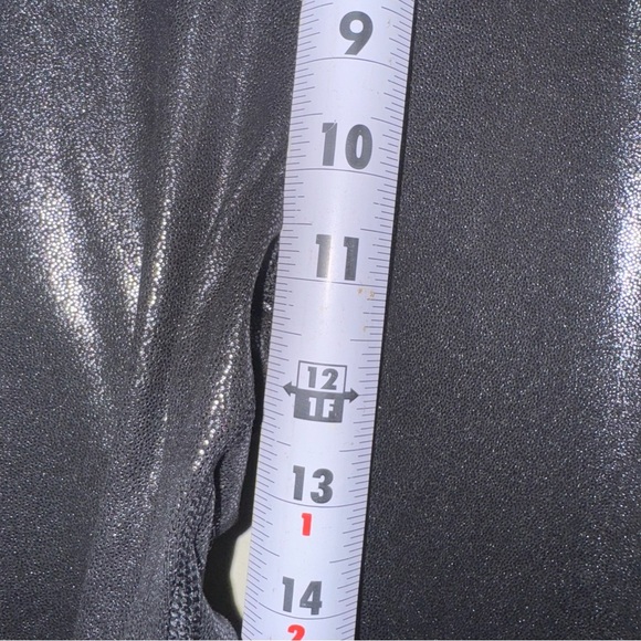 Women’s GapFit Sky High Rise Power Sine Black Shiney Leggings w Pockets Size XL - Picture 14 of 16